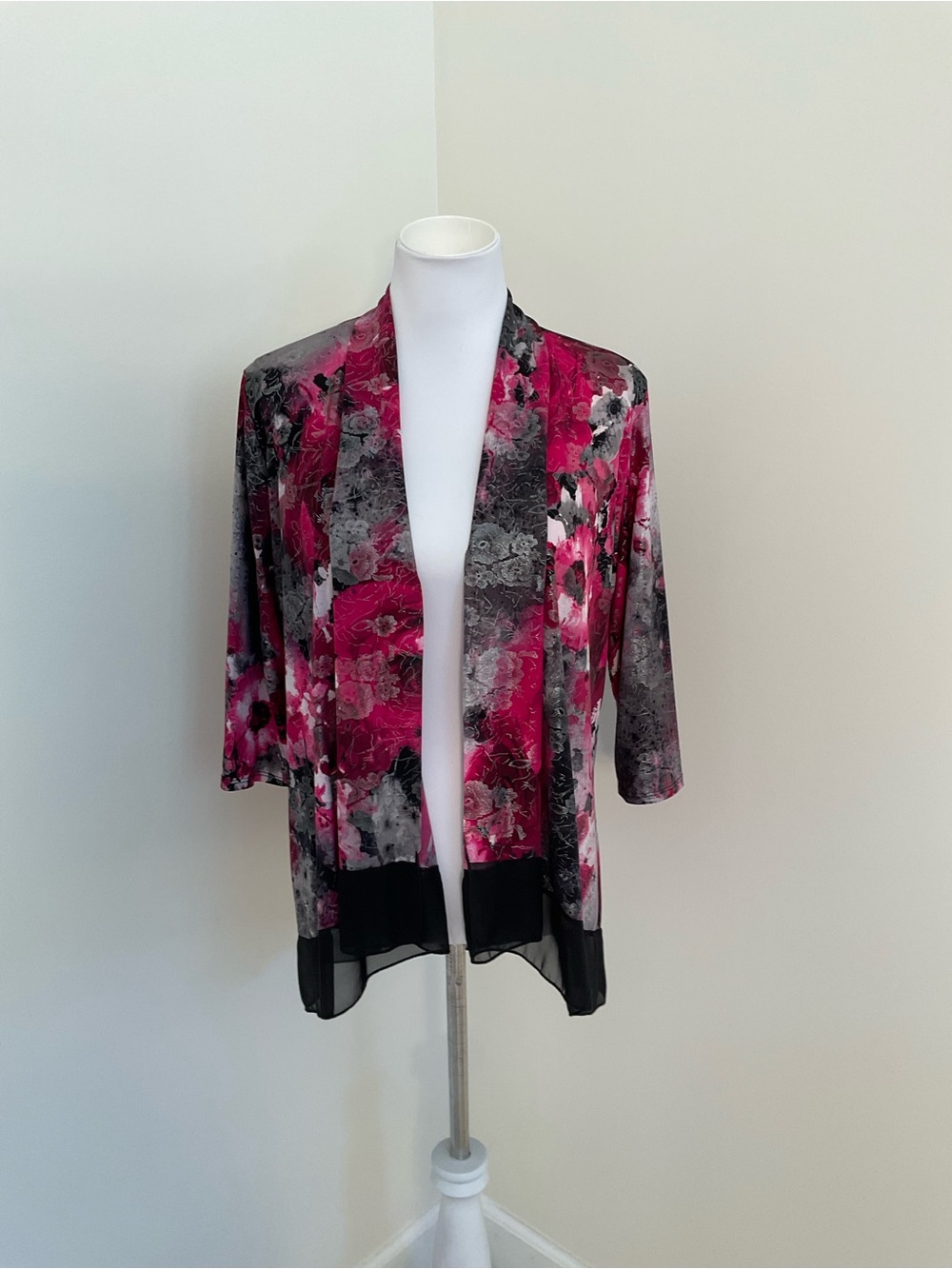 Dressbarn Pink Black Gray Floral Open Front Cardigan Jacket